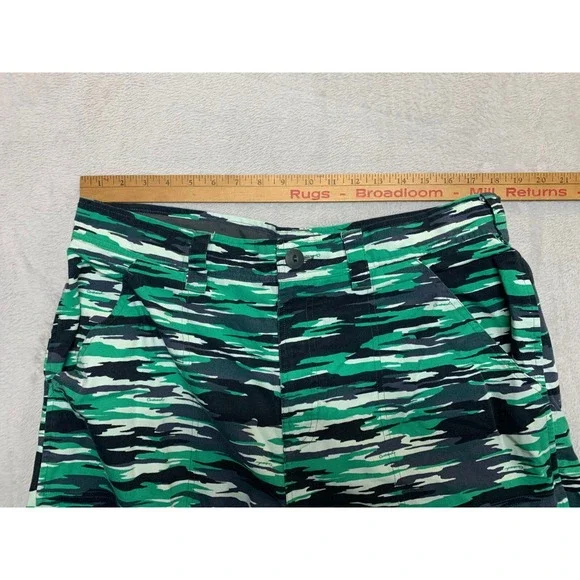 Vintage Reebok X Orchard Street Green‎ Abstract Camo Cargo Shorts Mens L 36 RARE